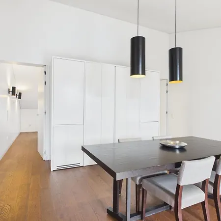 Stylish 1br W/ Sofa Bed - Prime Cais Do Sodre | By Airnest Appartamento Lisbona