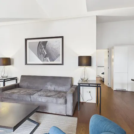Apartamento Stylish 1br W/ Sofa Bed - Prime Cais Do Sodre | By Airnest